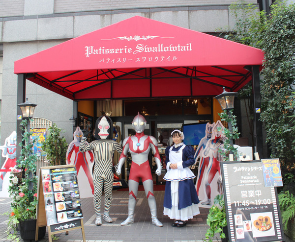 「ウルトラマンカフェ」の店舗入り口