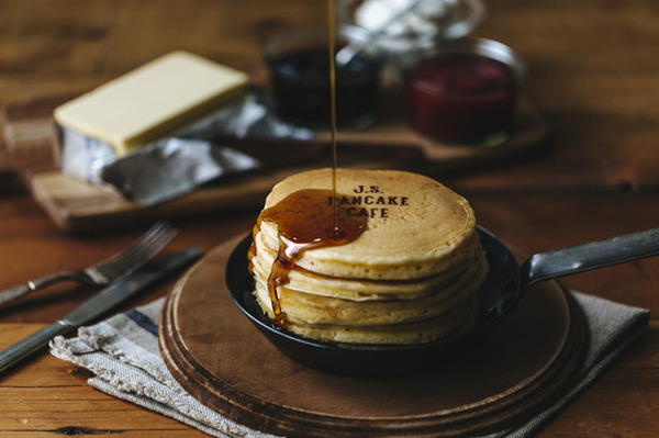 ジェイ・エス・パンケーキカフェが全国15店舗にてハロウィンに合わせた期間限定メニューを発売