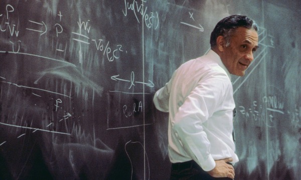 ボーズ創立者のアマー G.ボーズ博士。ボーズ創立の原点と歴史を映像化したドキュメンタリー映画『DREAM ＋ REACH（ドリーム アンド リーチ）』より。