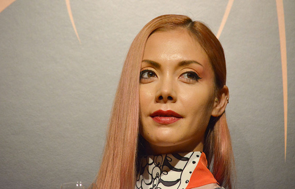 土屋アンナ／ヴーヴ・クリコ　ハロウィーンパーティイベント“Yelloween”