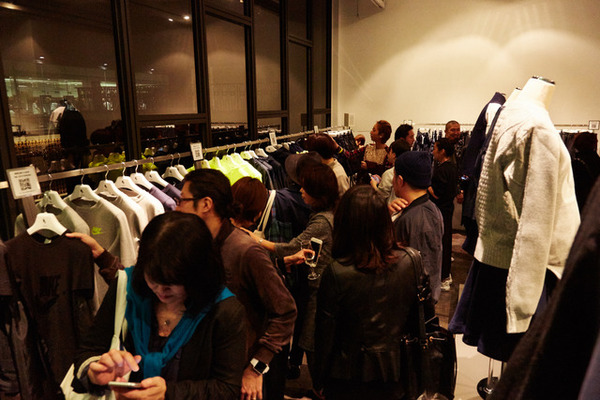 ナイキ ラボ×sacaiの2015 Fall＆ホリデーがローンチ。静と動の美しさをダンスで表現