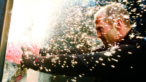 『アドレナリン：ハイ・ボルテージ』 =(C) 2009 LAKESHORE ENTERTAINMENT GROUP LLC AND LIONS GATE FILMS INC.ALL RIGHTS RESERVED.