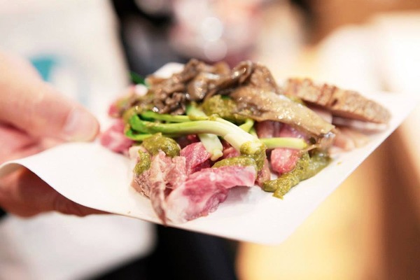 山形の地元食材を使った料理を提供（前回までのイベントの様子）