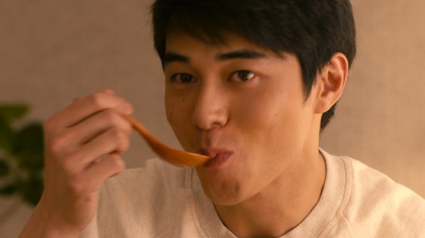 東出昌大、丸美屋「麻婆豆腐の素」CM「父親になったボク」篇