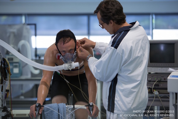 『疑惑のチャンピオン』　（C）2015 STUDIOCANAL S.A. ALL RIGHTS RESERVED.