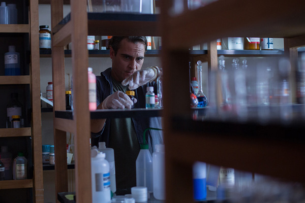 『教授のおかしな妄想殺人』　Photo by Sabrina Lantos （C） 2015 GRAVIER PRODUCTIONS, INC.