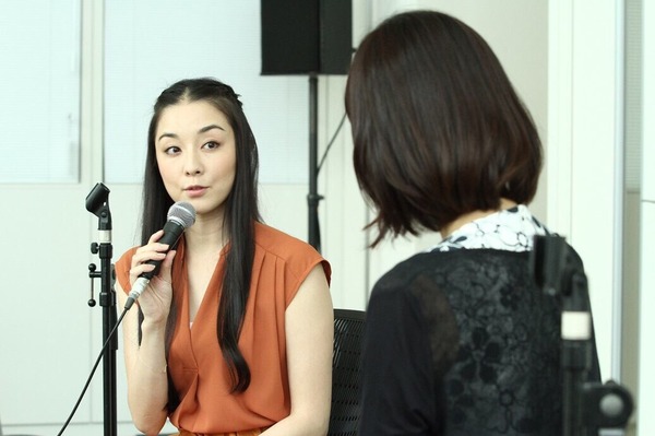 「営業部長 吉良奈津子」