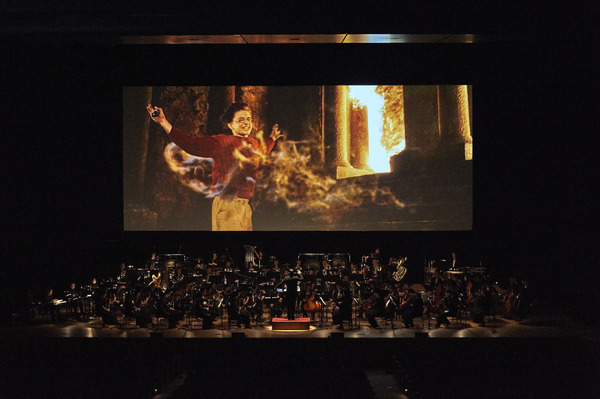 「ハリー・ポッター in コンサート シリーズ第1弾！『ハリー・ポッターと賢者の石』」HARRY POTTER characters, names and related indicia are (C) & TM Warner Bros. Entertainment Inc. Harry Potter Publishing Rights (C) JKR. (s16)