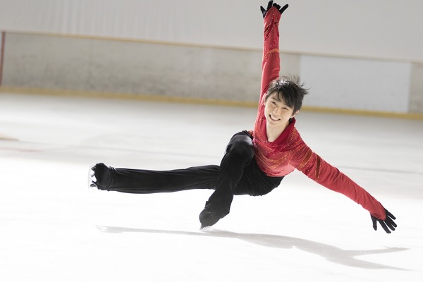 ロッテ「真っ赤って、ときめき。羽生結弦スケート」篇メイキング