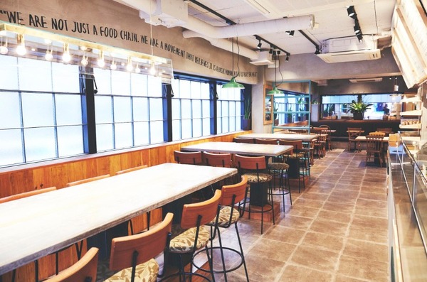 サラダ専門店「SaladStop!」　店舗内観２