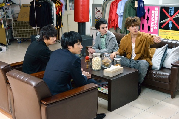 「潜入捜査アイドル・刑事ダンス」