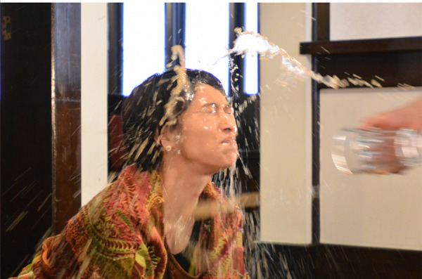 「黒い十人の女」(C)NTV