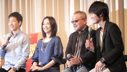 『ヒーローショー』完成披露試写会　ジャルジャル、ちすん、井筒和幸監督　photo：Yoko Saito