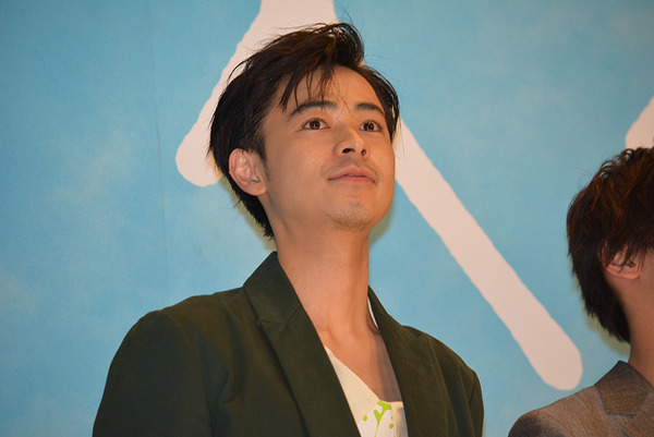 成田凌『キセキ ーあの日のソビトー』完成披露舞台あいさつ