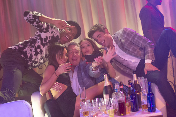 『ダーティ・グランパ』　（C）2016 DG LICENSING, LLC