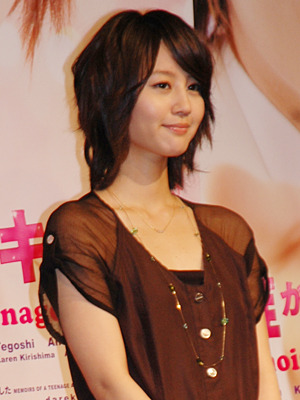 『誰かが私にキスをした』舞台挨拶