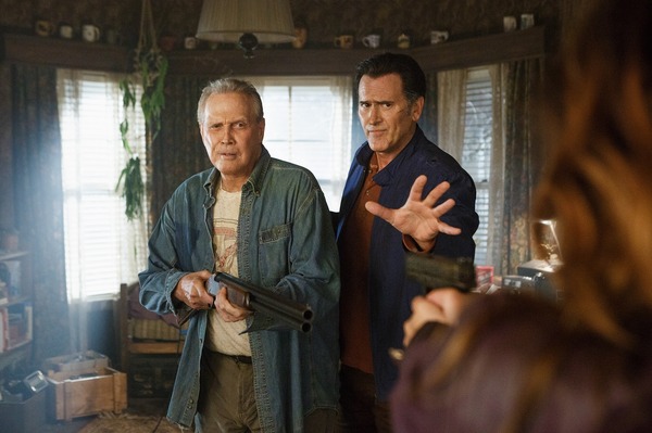 Huluプレミア「死霊のはらわた リターンズ」Ash vs Evil Dead （C) 2016 Starz Entertainment, LLC. All Rights Reserved.