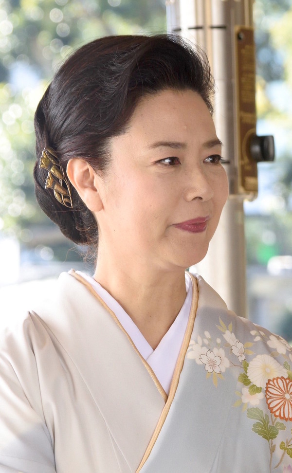 「こんにちは、女優の相楽樹です。」（C）テレビ東京