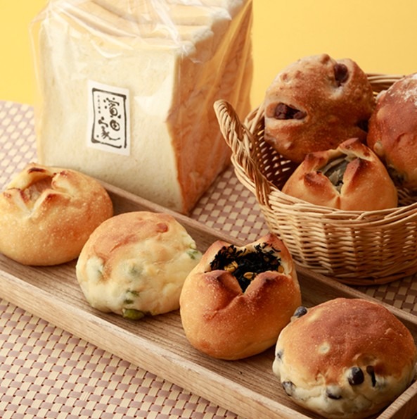 小麦と酵母 濱田家