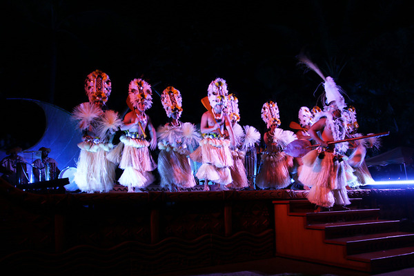 「カ・ヴァア：ルアウ・アット・アウラニ」レポ