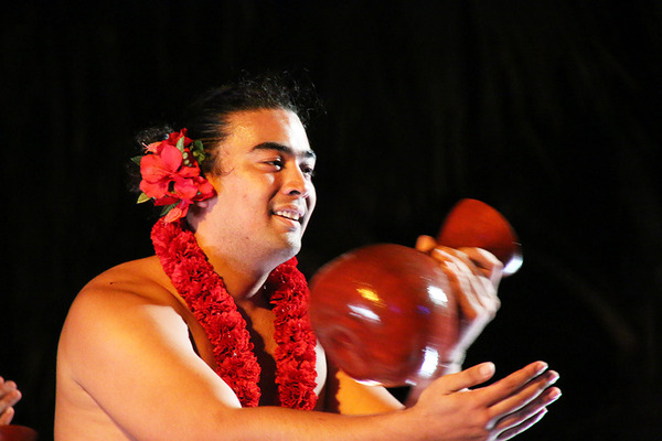 「カ・ヴァア：ルアウ・アット・アウラニ」レポ