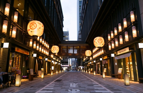 「ECO EDO 日本橋 2017～五感で楽しむ、江戸の涼～」＿金魚大提灯 仲通りイメージ.