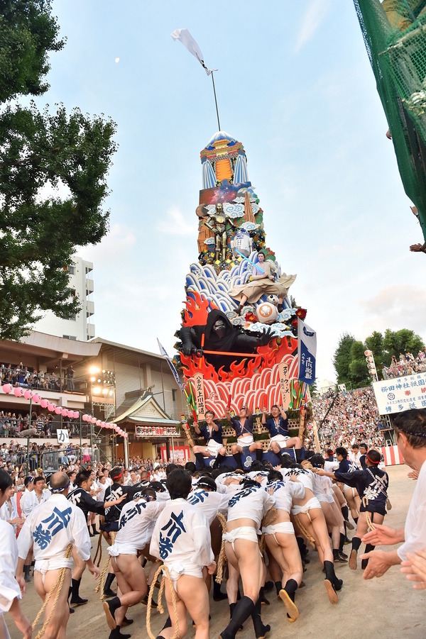 「八番山笠 上川端通『スター・ウォーズ／最後のジェダイ』」　（C）2017 Lucasfilm Ltd. All Rights Reserved.