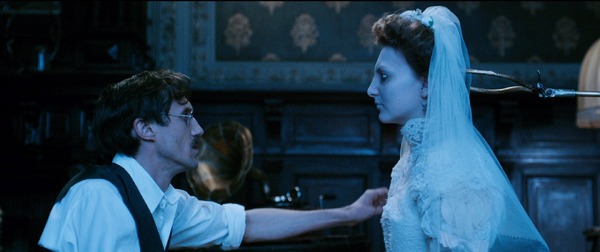 『ゴースト・ブライド』(C)2017, Force Media LLC