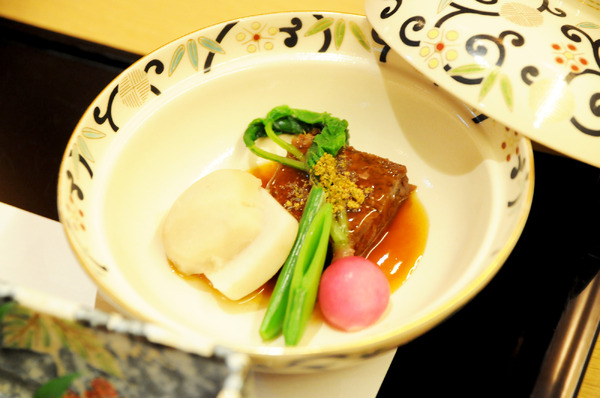 昼の会席料理「花絵巻」花 Hana