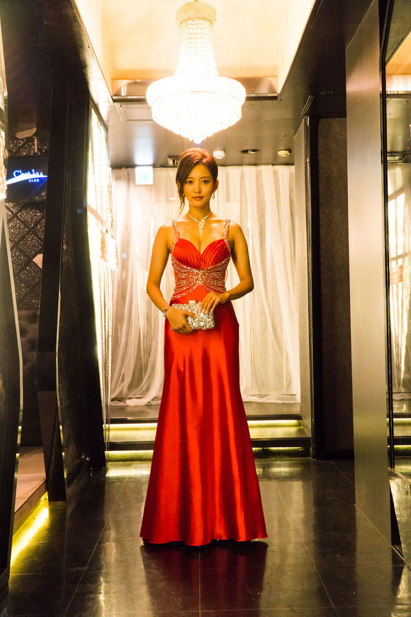 「ハケンのキャバ嬢・彩華」　（C）AbemaTV