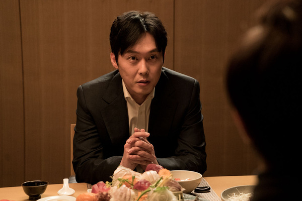 『ワンライン／５人の詐欺師たち』　（C）2017 NEXT ENTERTAINMENT WORLD, MIIN PICTURES & KWAK PICTURES. All Rights Reserved