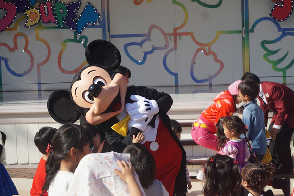 「クリスマス・ファンタジー」開催中の「スーパードゥーパー・ジャンピンタイム」