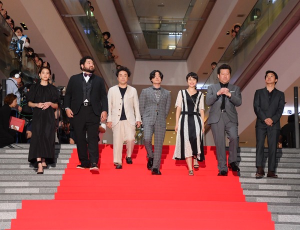 山崎紘菜、勝矢、ムロツヨシ、山田孝之、長澤まさみ、佐藤二朗、太賀／映画『50回目のファーストキス』レッドカーペットイベント