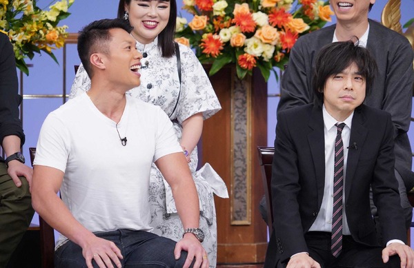 「行列のできる法律相談所」 (C) NTV