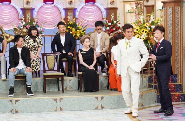 「行列のできる法律相談所」 (C) NTV