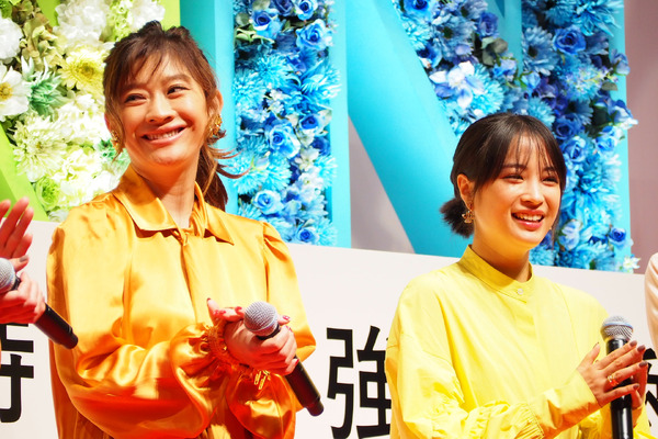 篠原涼子、広瀬すず／SUNNY 強い気持ち・強い愛』完成披露舞台挨拶