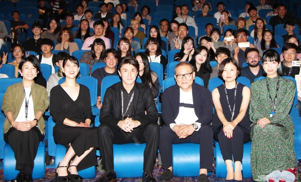 第23回釜山国際映画祭『十年 Ten Years Japan』客席バックの集合写真（C）2018 “Ten Years Japan” Film Partners