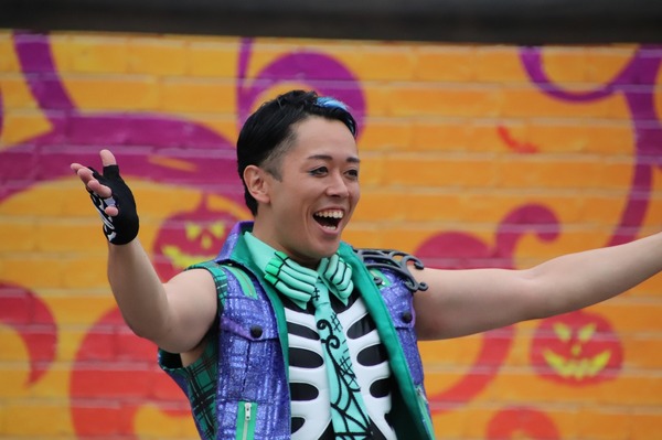 “こわかわハロウィーン”の昼のメインプログラム、「フェスタ・デ・パレード」☆