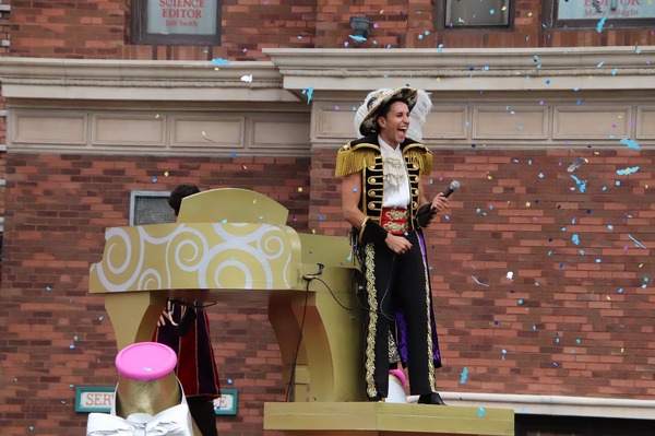 “こわかわハロウィーン”の昼のメインプログラム、「フェスタ・デ・パレード」☆