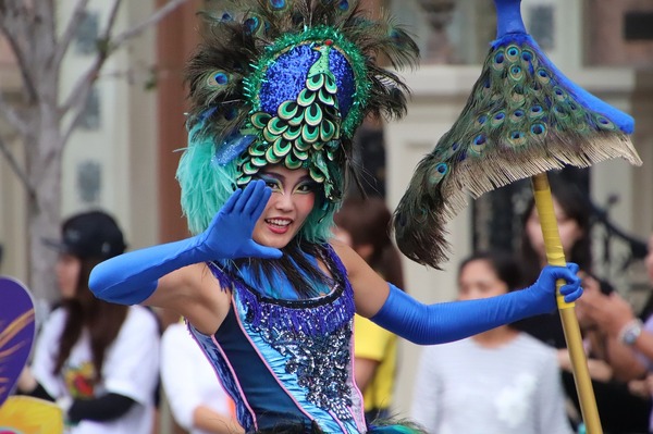 “こわかわハロウィーン”の昼のメインプログラム、「フェスタ・デ・パレード」☆