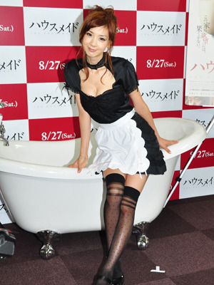 『ハウスメイド』試写会に登場したほしのあき
