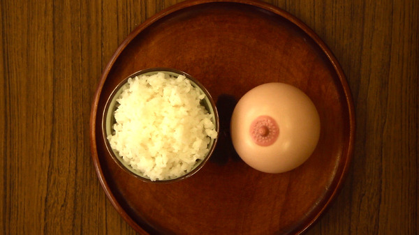 『お米とおっぱい。』（C）2011 PANPOKOPINA