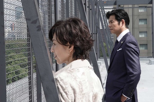 「SUITS／スーツ」第4話 (C) フジテレビ