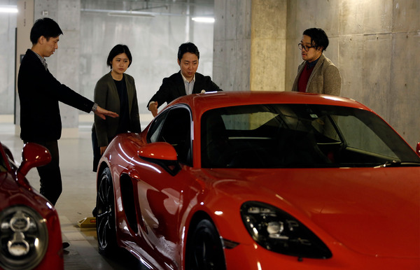 “非日常への扉”を開く…、ポルシェのスタイルに魅せられて