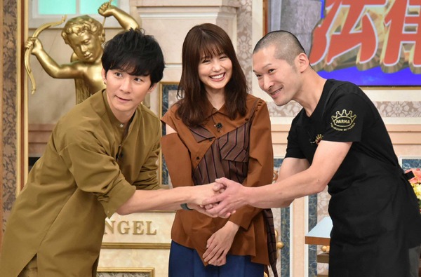 「行列のできる法律相談所」 (C) NTV