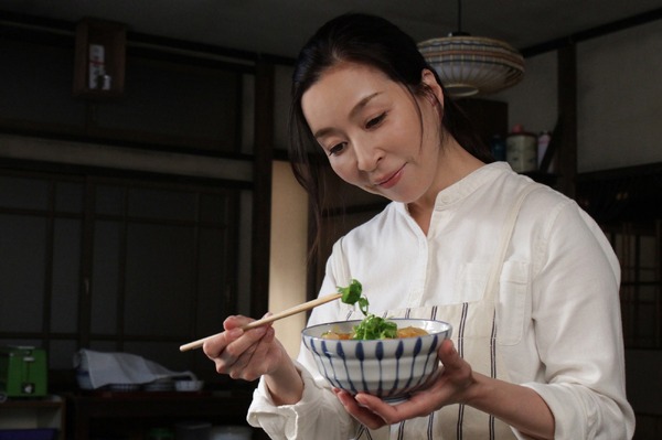 オトナの土ドラ「さくらの親子丼」九十九さくら役（真矢ミキ）