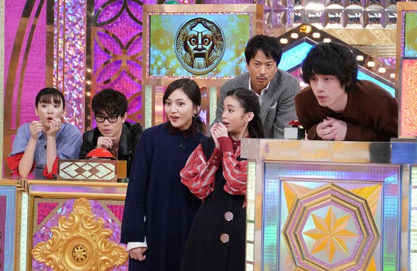 「超問クイズ！真実か？ウソか？日テレ系新ドラマ豪華俳優が大集結！２時間半ＳＰ」 (C) NTV