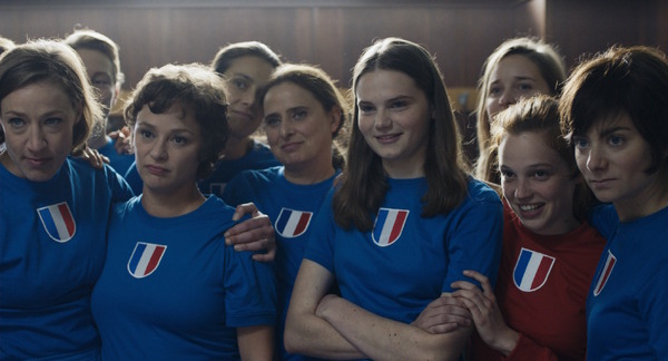 『ピッチの上の女たち』