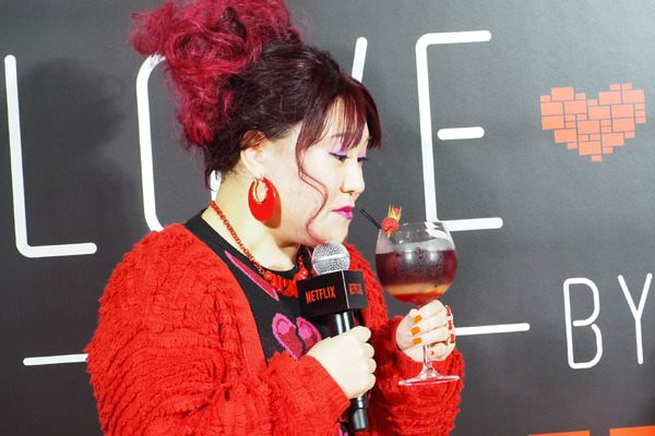 河北麻友子とバービー「Netflixバレンタイン・スペシャルイベント」