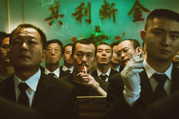 『帰れない二人』新写真　（C）2018 Xstream Pictures (Beijing) - MK Productions - ARTE France Cinema